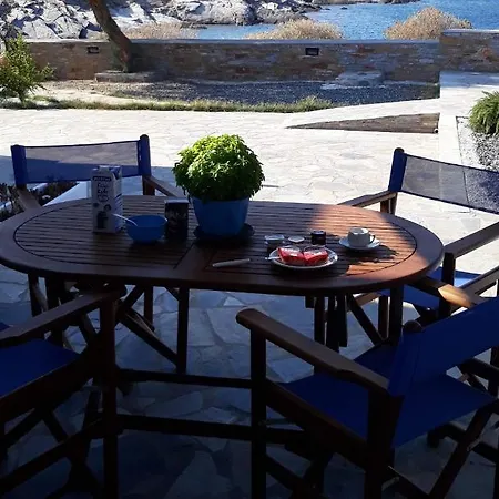 Peaceful Bay בית הארחה 4*