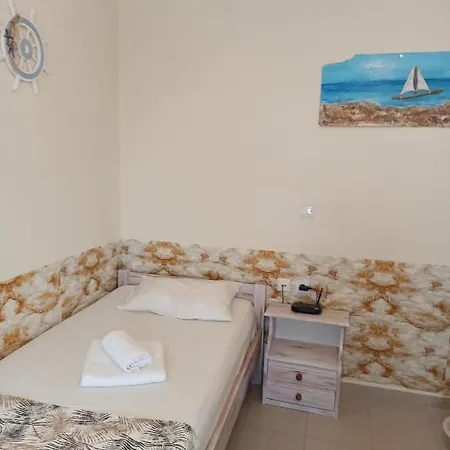 Peaceful Bay בית הארחה 4*