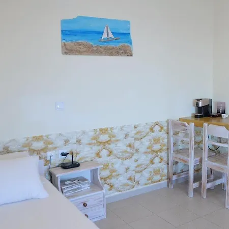 Peaceful Bay בית הארחה 4*